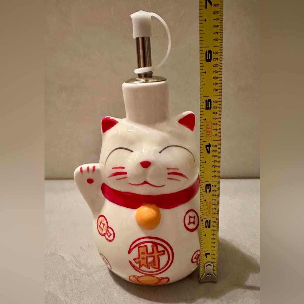 Beckoning Maneki Japanese Teapot Lucky White Cat Kitten Kawaii Dispenser NEW - Picture 5 of 5